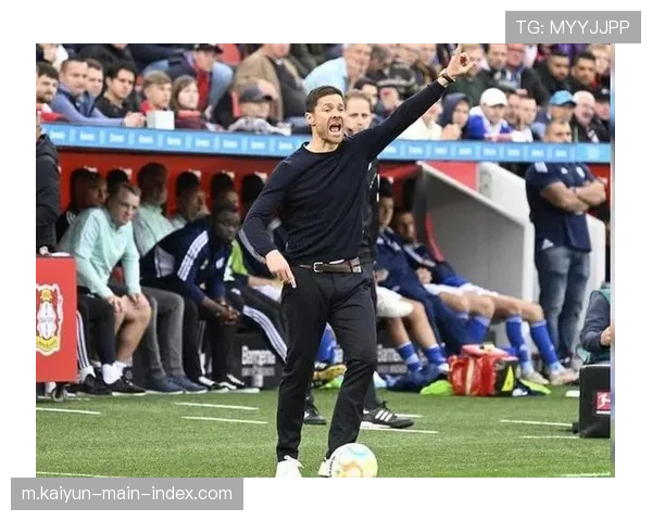 阿隆索缺乏纯防守后腰，药厂由攻转守落位保护存明显漏洞